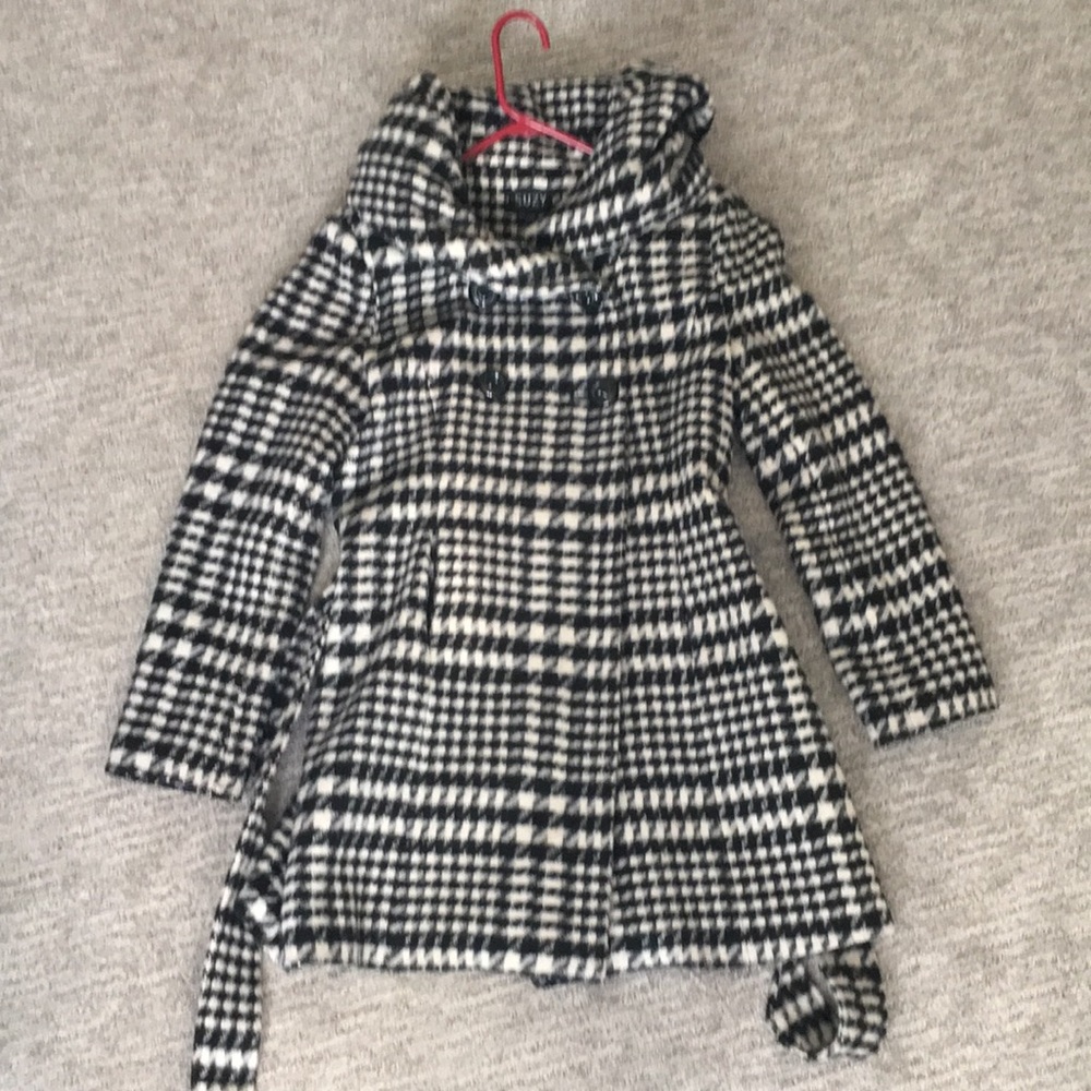 Suzy Shier Coat